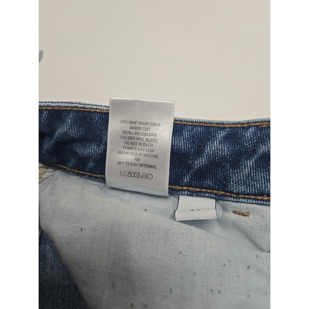 Vervet Size 31 High Rise Distressed Straight Leg Raw Hem Blue Denim Jeans - Picture 11 of 11